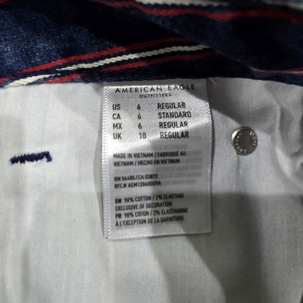 American Eagle Super Stretch Hi-Rise Denim Mini Skirt Red Stripe Size 6 NWOT - Picture 4 of 7